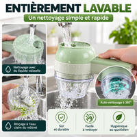 Hachoir CalmaPrépa rincé sous le robinet de cuisine avec ses accessoires, illustrant sa fonction d'auto-nettoyage à 360° et son nettoyage facile